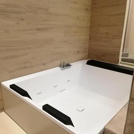 Parco Delle Querce Szálloda 4*